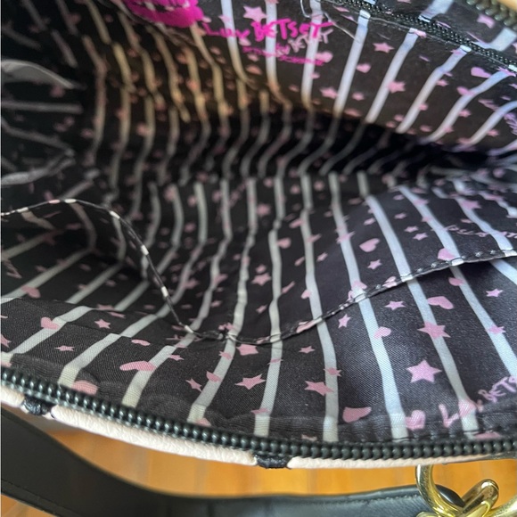 Betsy Johnson handbag - Picture 7 of 10